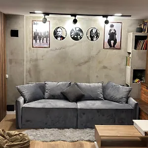 https://apartment-elle.alltbilisihotels.com